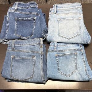 Women’s Jeans (2) Capris (2)